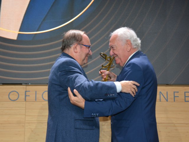 10AntonioClaret_GanadorAjenoalaProfesion (7)